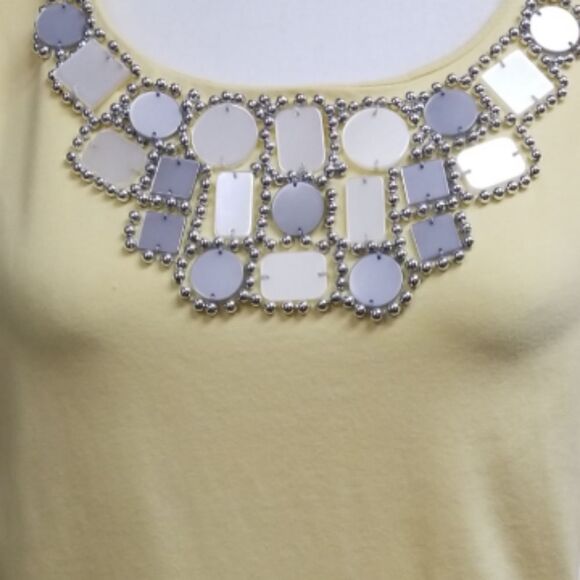Ruby Rd Scoop Neck Embellished Short Sleeve Yellow Tee Size Medium - Picture 2 of 7